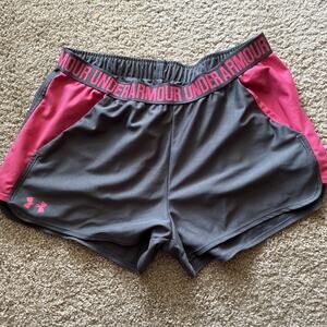 Under Armour Heatgear Women's Large Pink Grey Running Shorts Side Pockets